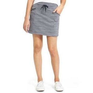 ATHLETA Modern "METRO" Womens Heathered Dark Gray Knit Skirt/Skort